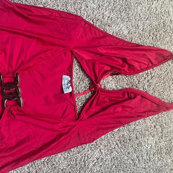 Red Set - Picture 4 of 6